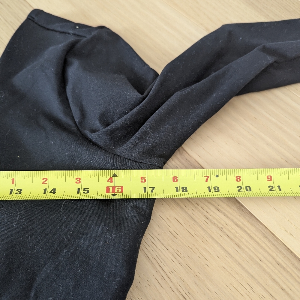 2 x Fabletics XL Oasis Twist Tops Black - Picture 9 of 11